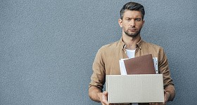 Выгодно ли увольняться перед новым годом?